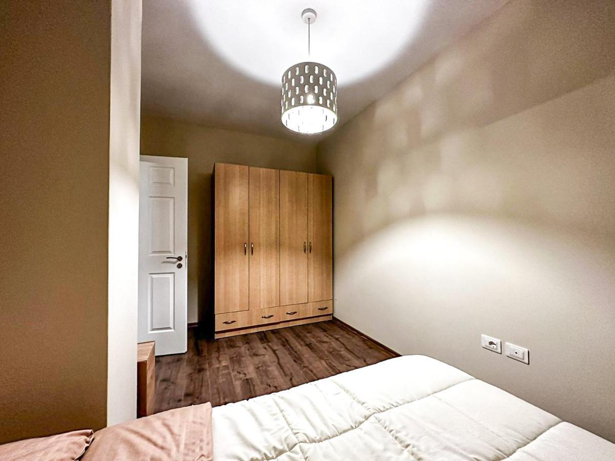 New Bazaar 1Bd Modern Apartment Tirana Exteriör bild